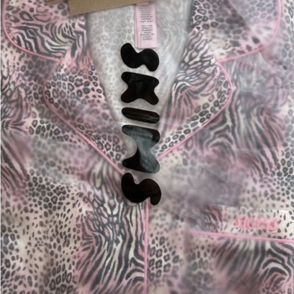 SKIMS Pink & Gray Animal Print Satin Pajama Top